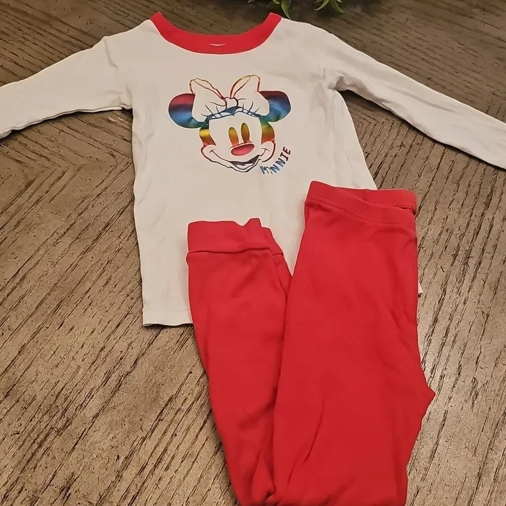 GAP Kids Pajama Set - Red and White Minnie Mouse Size 5